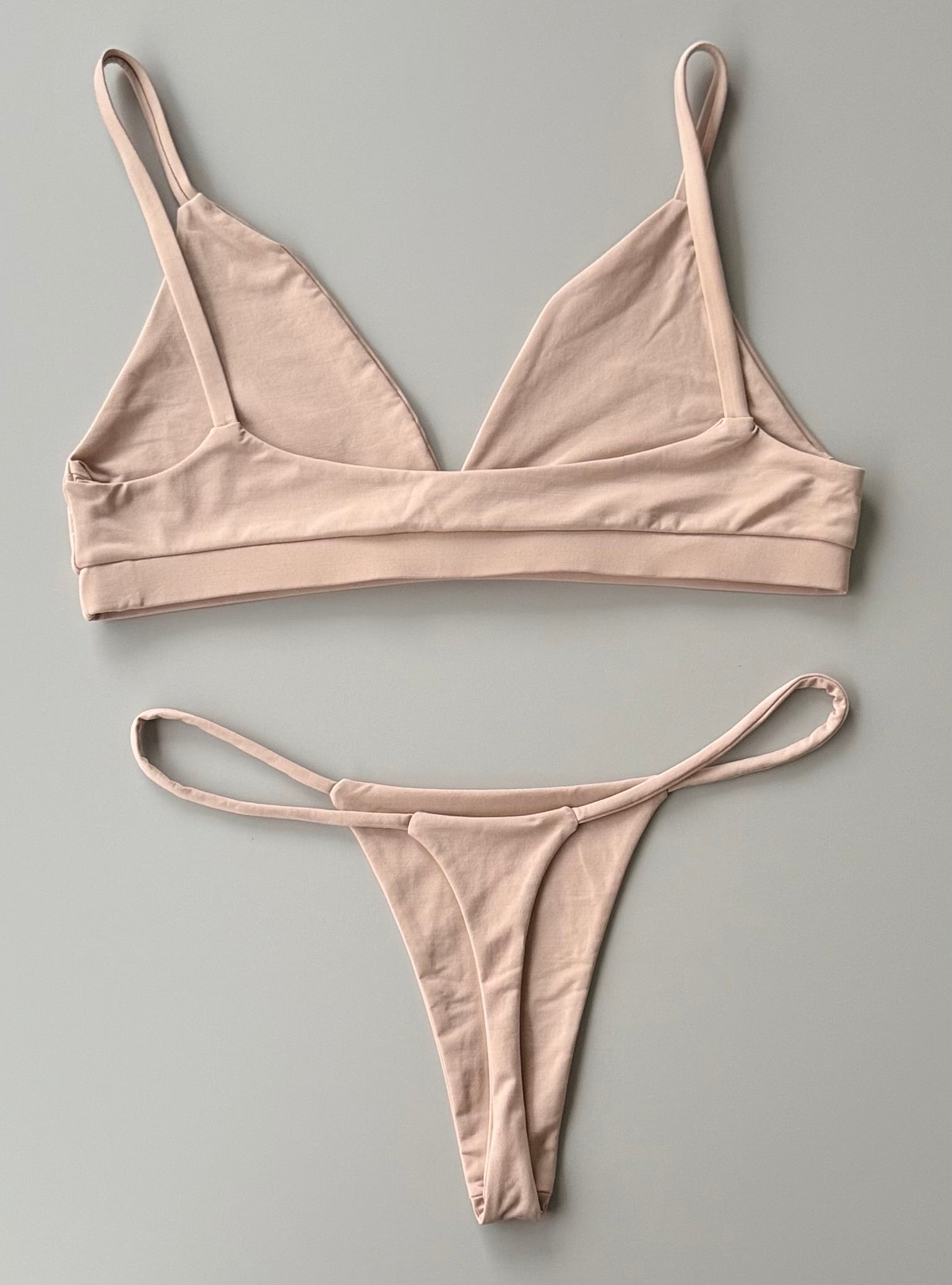 Set: Top Estilo Bra + Panty Estilo Brasilera Sin Costuras