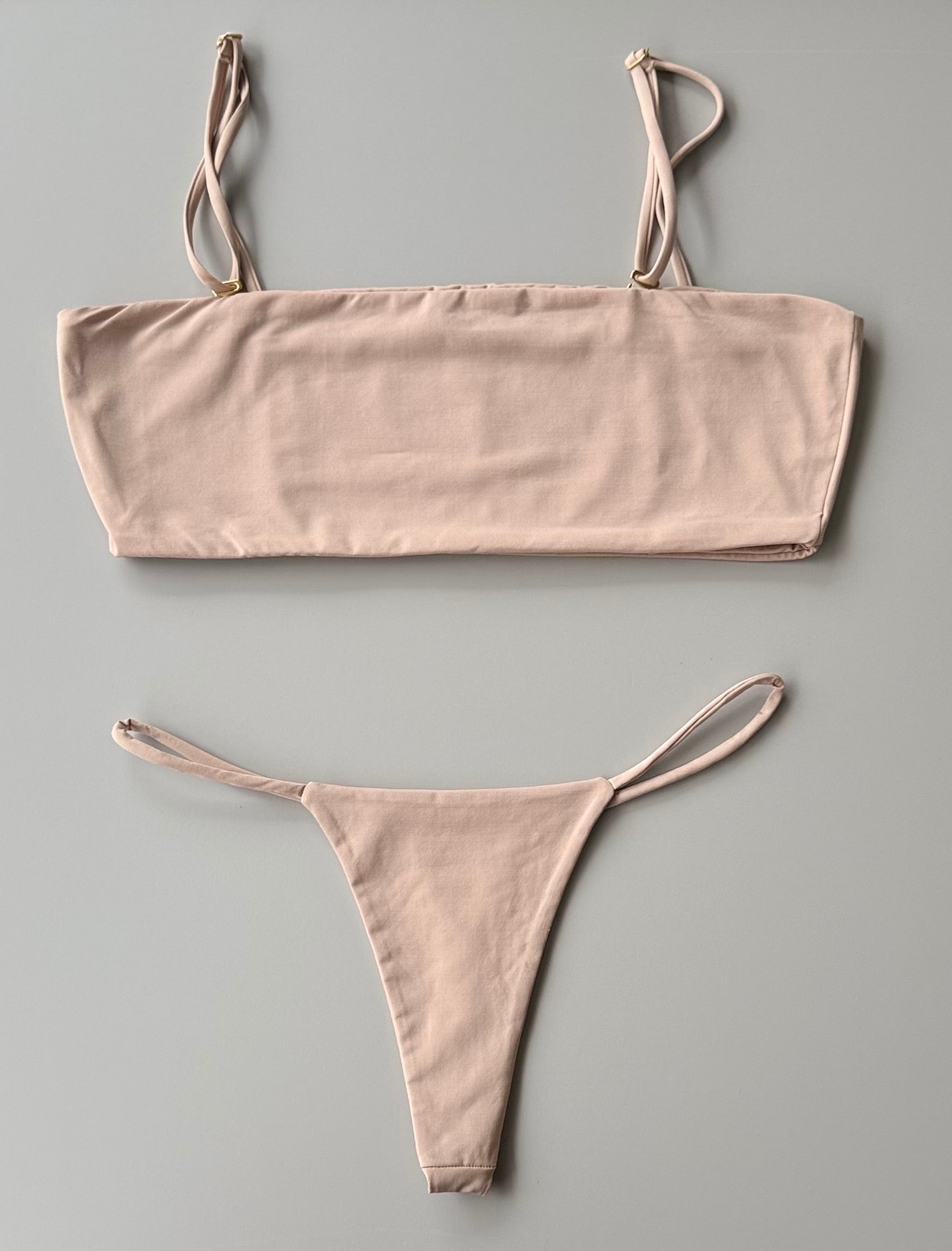 Set: Top Multiusos Sin Costuras + Panty Sin Costuras Estilo Brasilera