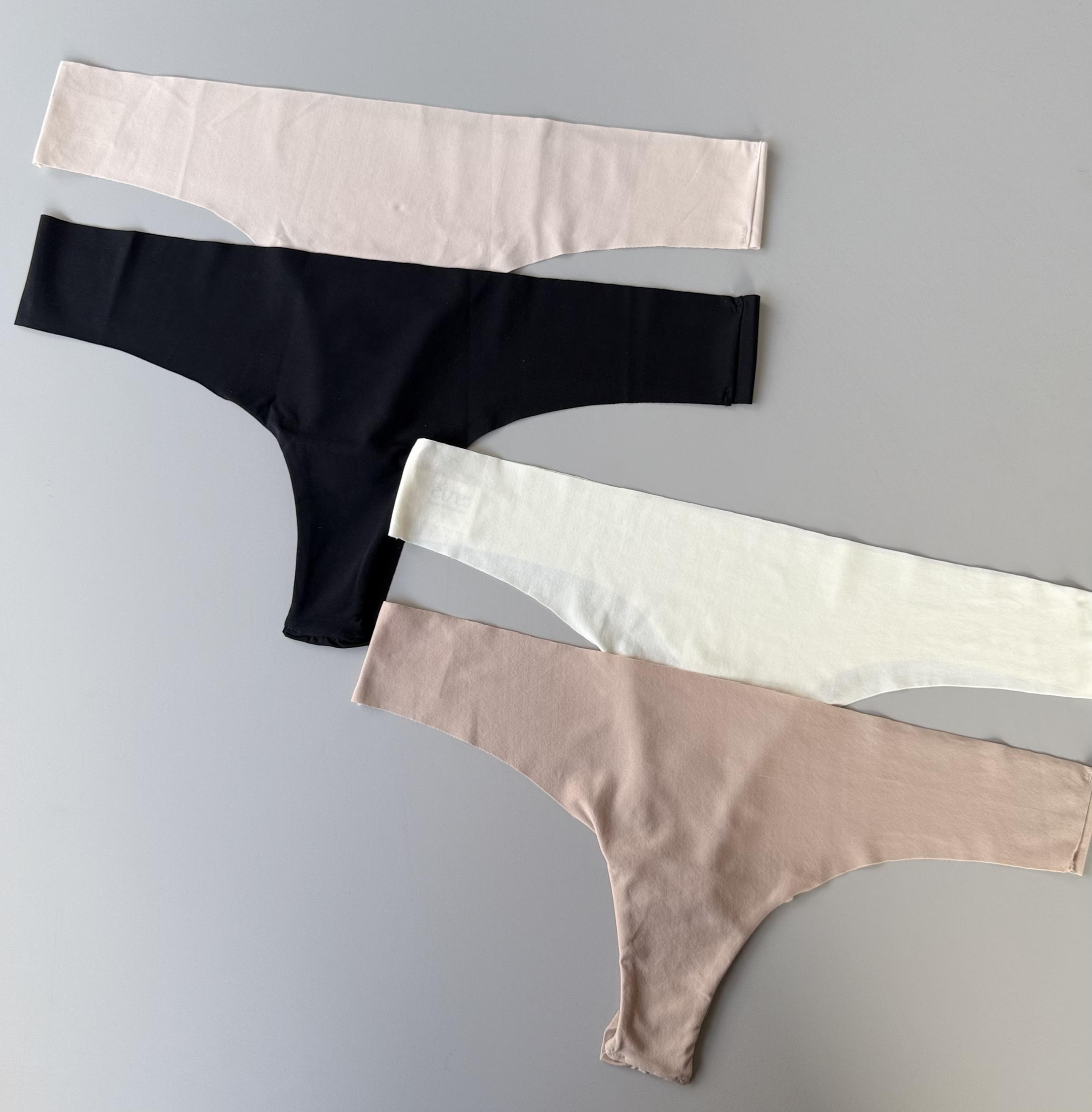 Set X 4 Comfy Panties Sin Costuras Estilo Tanga