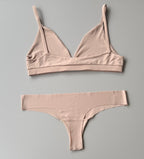 Set: Top Estilo Bra + Comfy Panty Estilo Tanga Sin Costuras