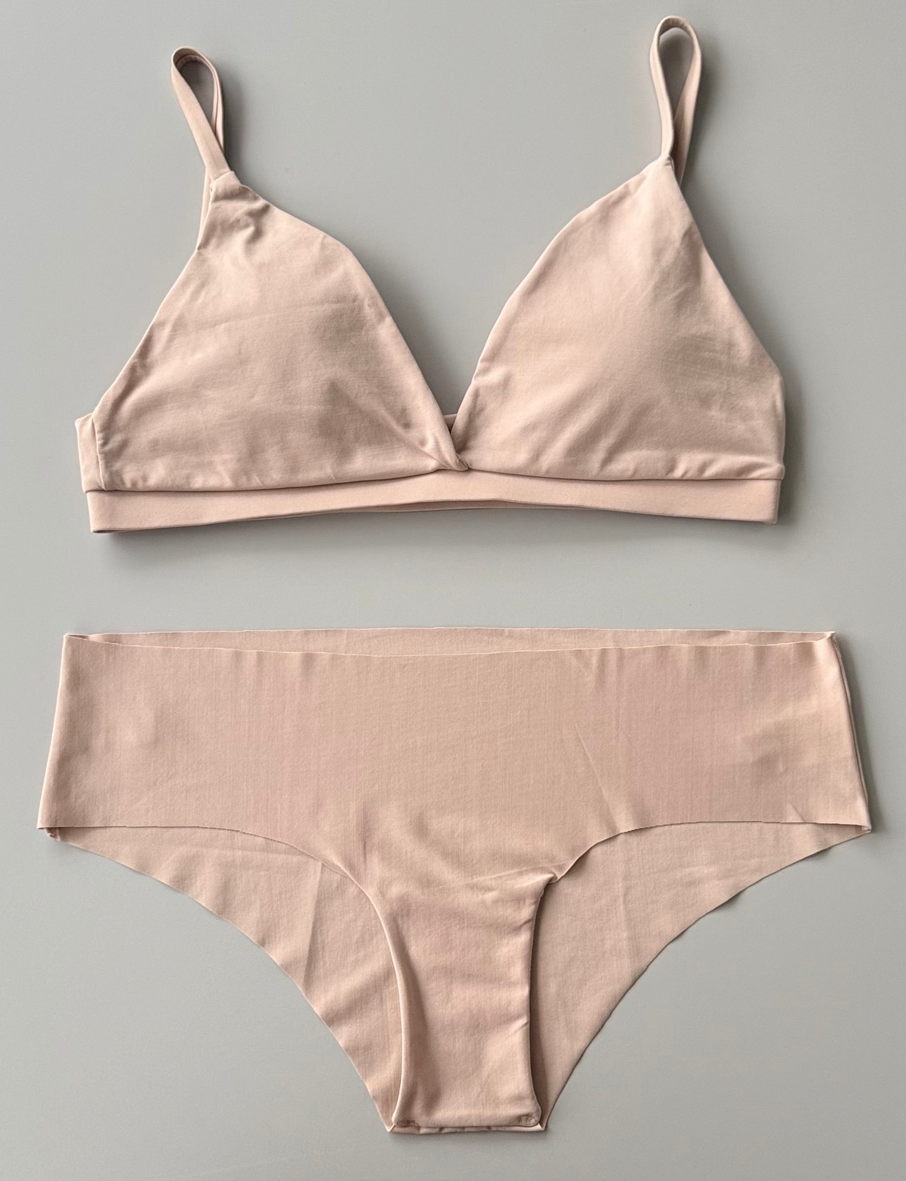 Set: Top Estilo Bra Sin Costuras + Panty Estilo Hipster Sin Costuras