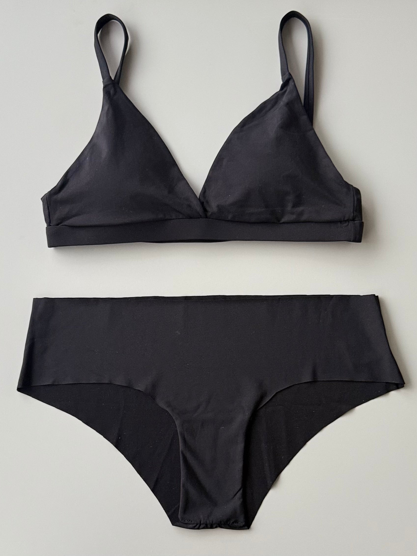 Set: Top Estilo Bra Sin Costuras + Panty Estilo Hipster Sin Costuras